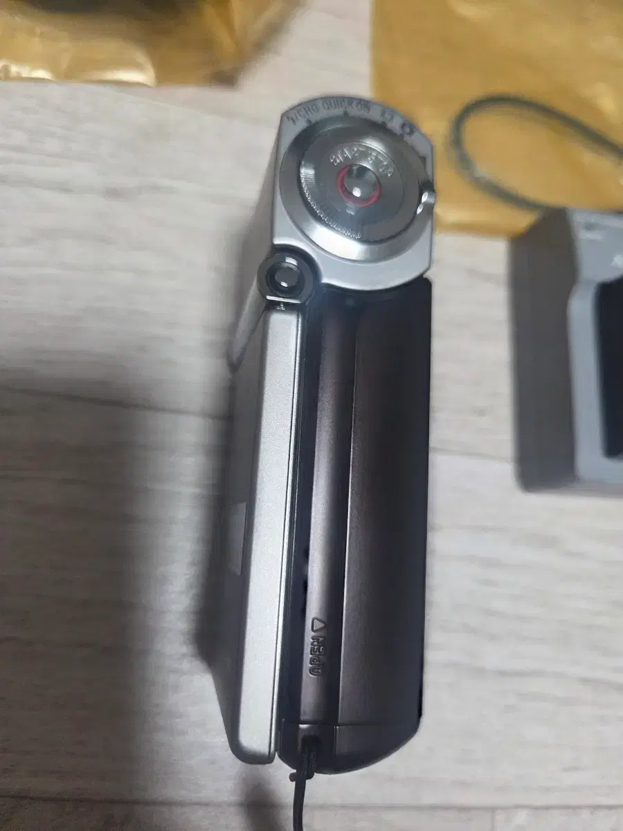 thumbnail-4